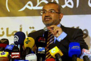 التحفظ على لاب توب وآى باد و 5 آلاف دولاربحوزة مراد على