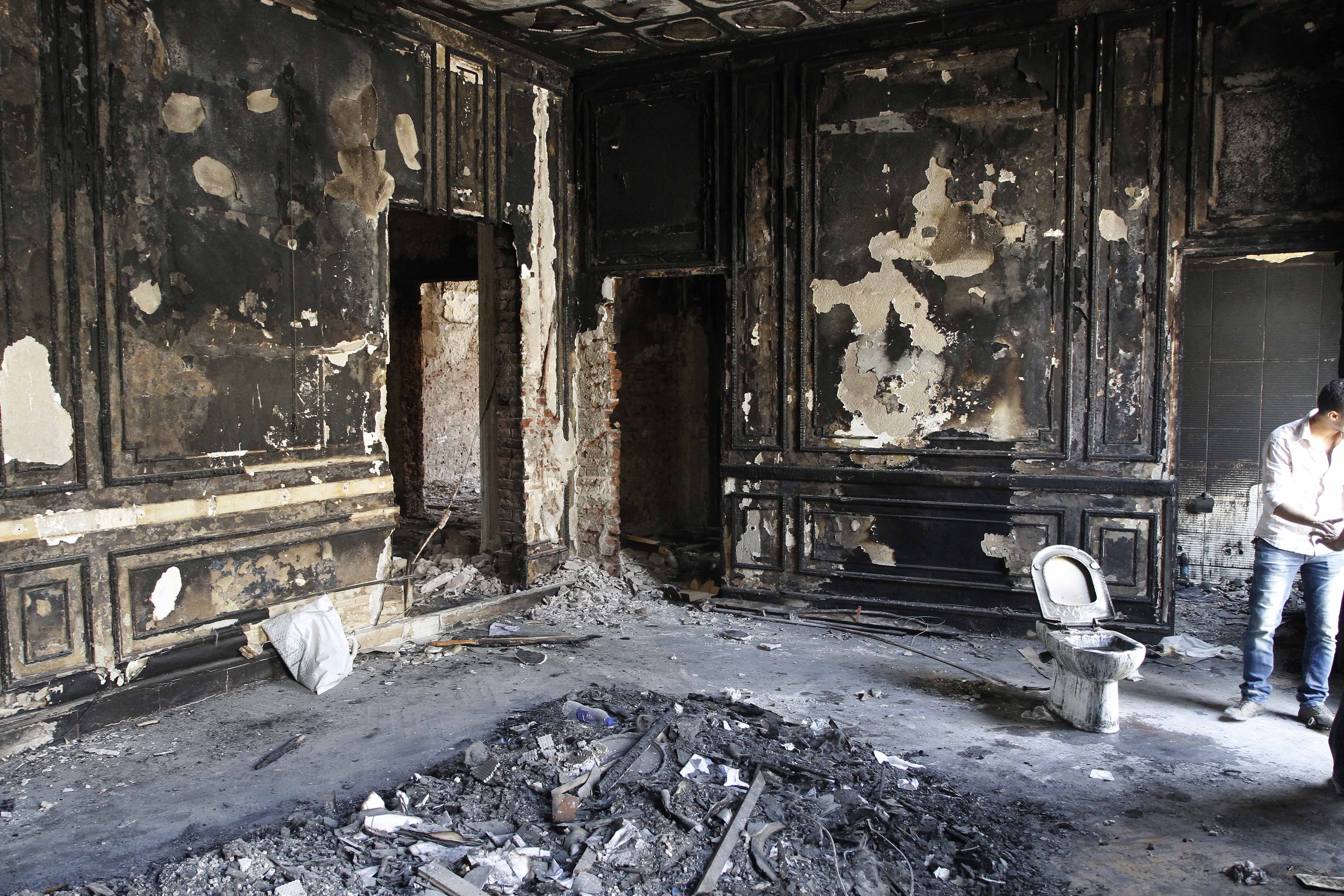 حريق المحافظة والتجديد