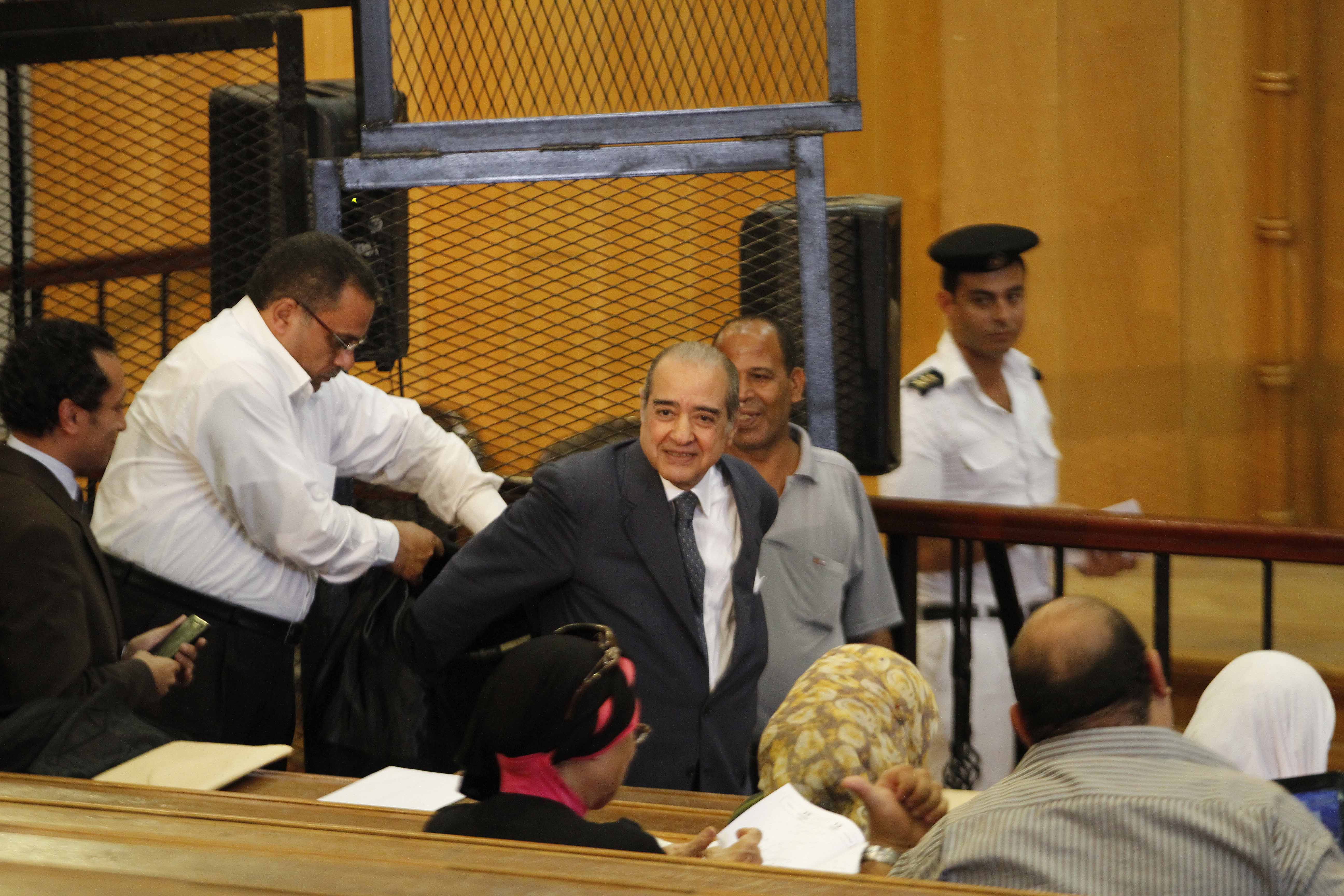 براءة مبارك واستمرار حبس جمال وعلاء فى قضية قصور الرئاسة