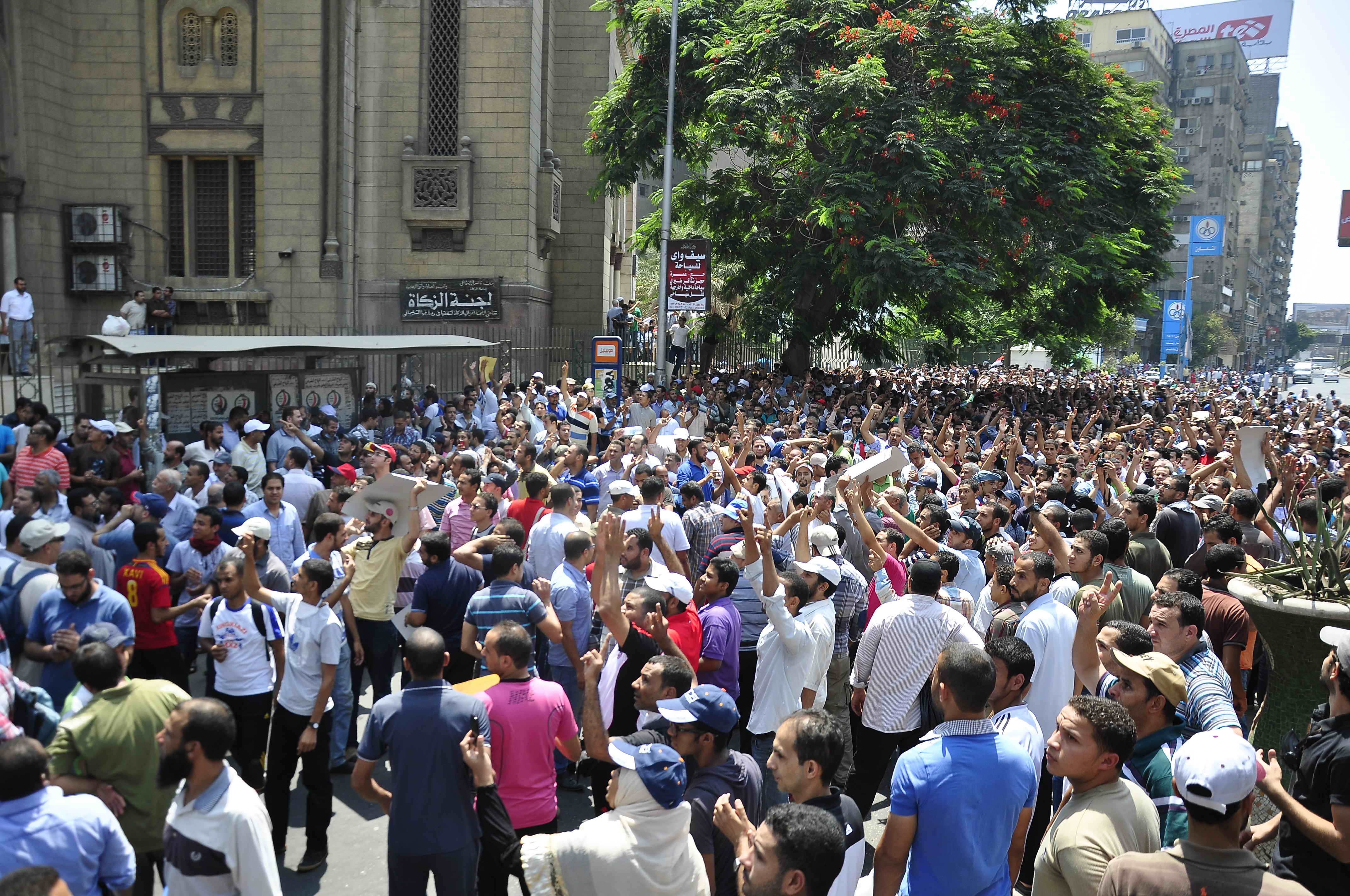 مسيرة الاخوان من مسجد مصطفى ﻿محمو﻿د 16-8-2013