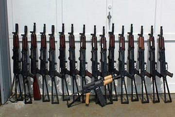 ضبط 148 قطعة سلاح و3 تشكيلات عصابية في حملة للأمن العام