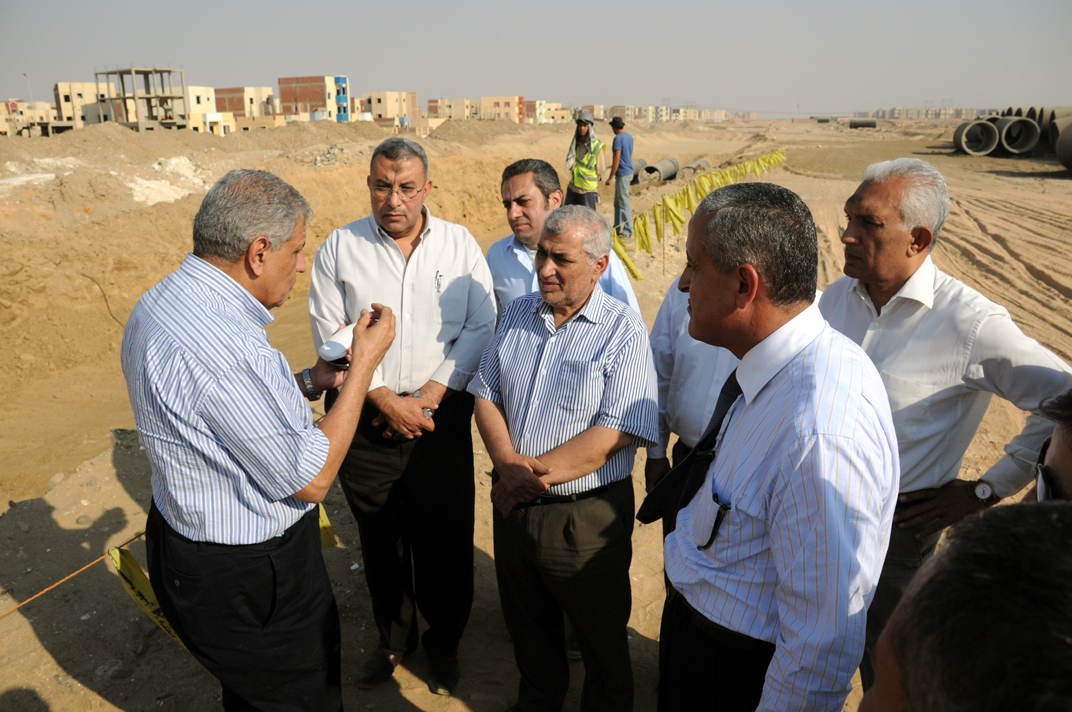 جولة وزير الإسكان بـ 6 أكتوبر و ابنى بيتك