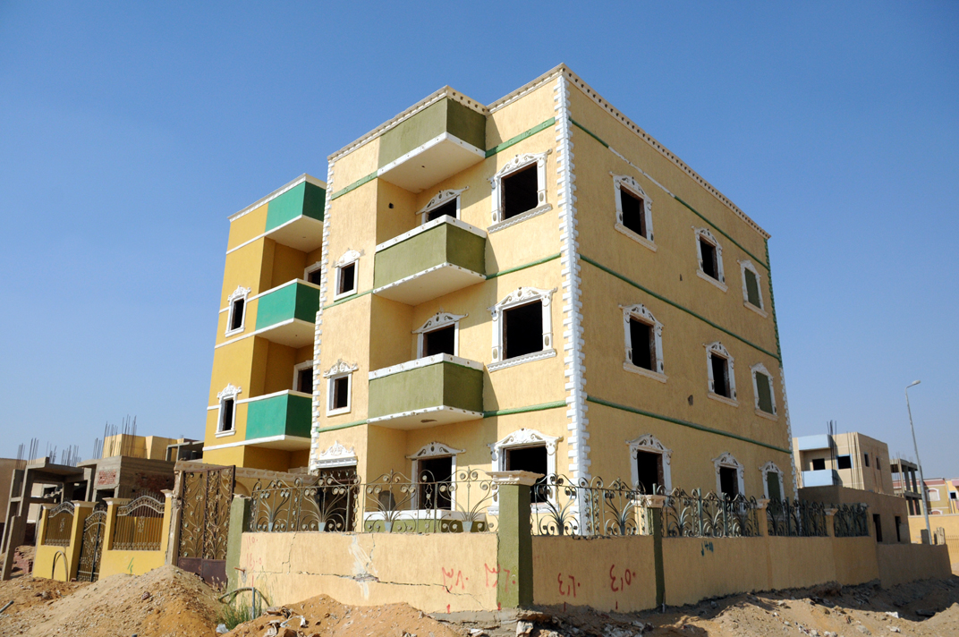 جولة وزير الإسكان بـ 6 أكتوبر و ابنى بيتك