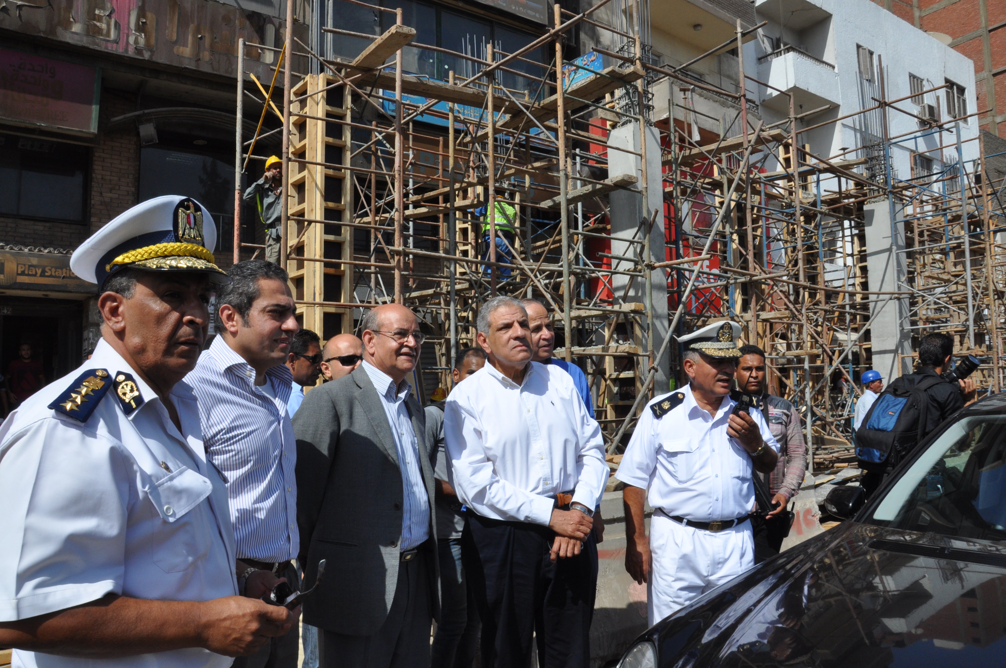 “محلب” و “عبد الرحمن” يتفقدان مشروع تطوير محيط جامعة القاهرة