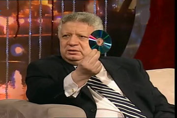 بدء التحقيقات في اتهام مرتضي منصور باذاعة اسرار الدفاع