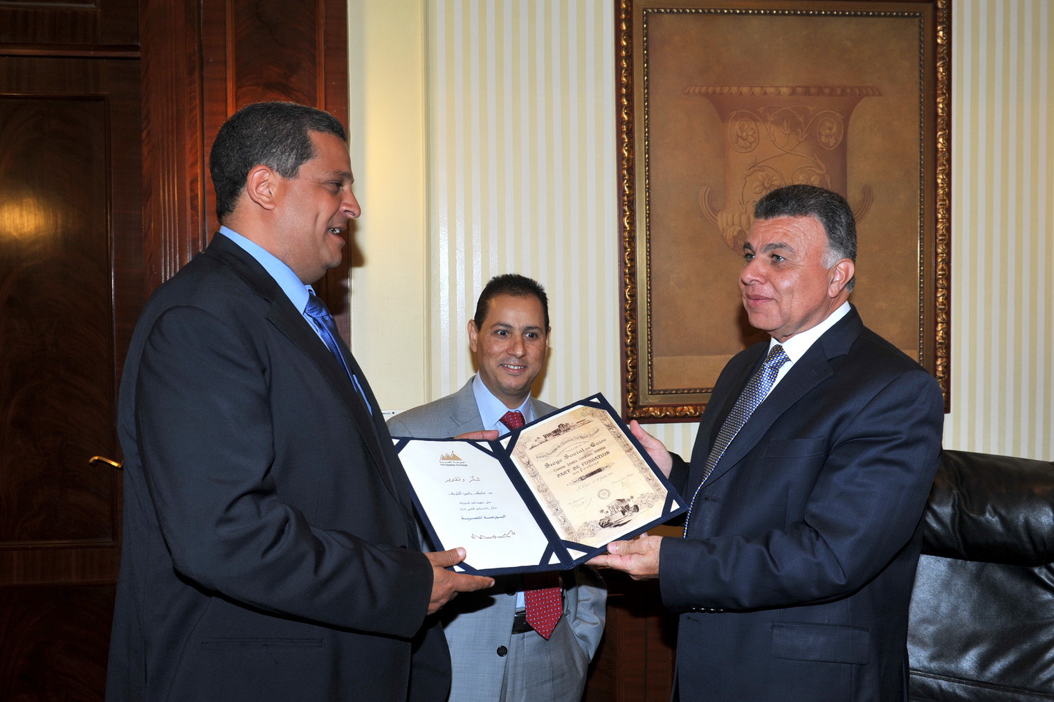 عاطف الشريف وأشرف كمال مستشارين لرئيس البورصة