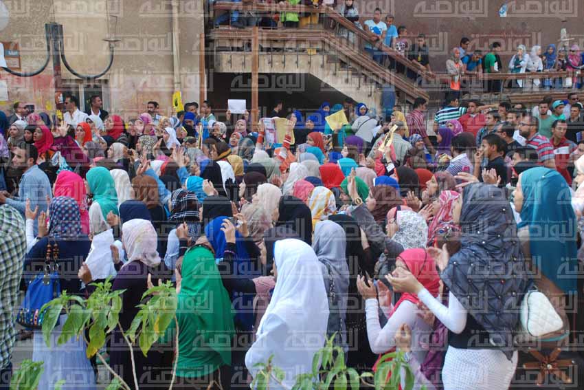 مظاهرات بجامعة حلوان