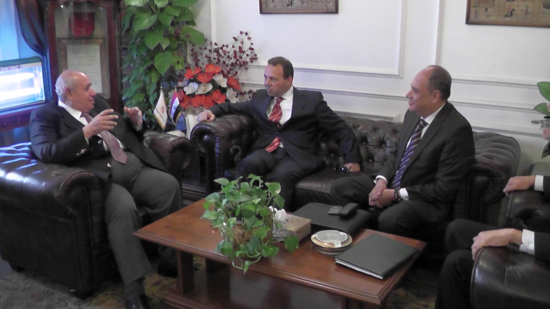 أبو شادى يبحث دعم العلاقات المصرية الاسترالية فى مجالات استيراد اللحوم وإنشاء الصوامع