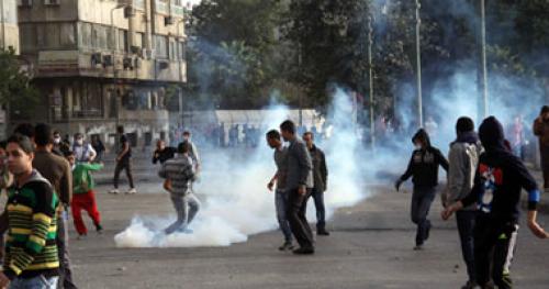 تصاعد حدة الاشتباكات بين قوات الأمن ومتظاهري الإخوان بكورنيش النيل