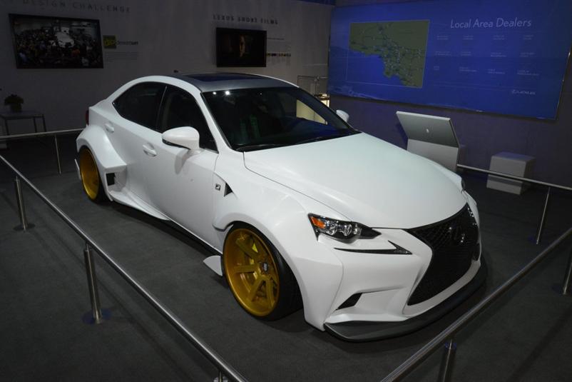 بالصور.. أبرز السيارات التي قدمت بمعرض لوس أنجلوس للسيارات لعام 2013