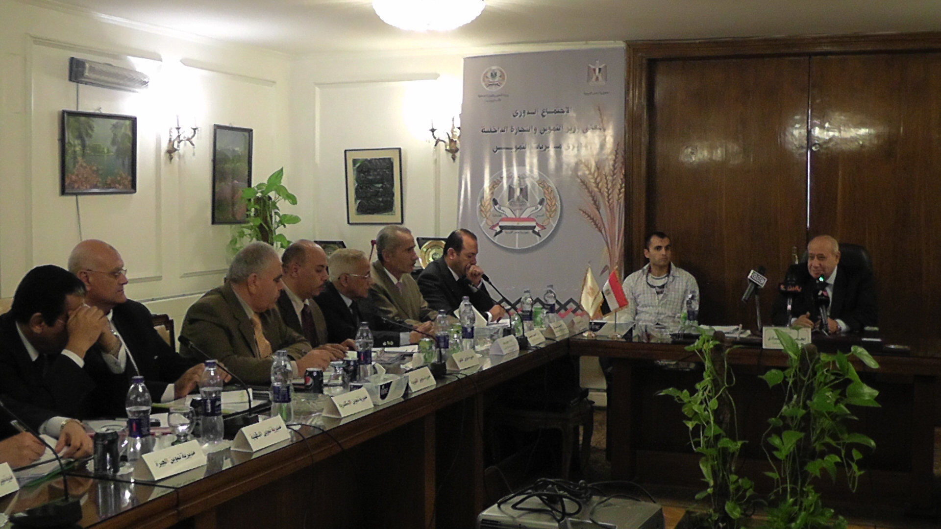 وزير التموين : مشروع قومى لتحسين الخبز والتوسع فى إقامة المخابز المليونية