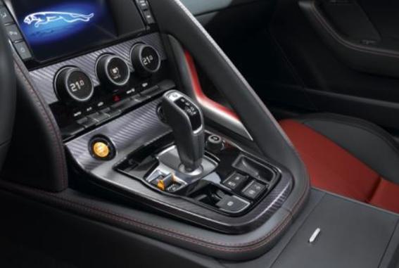 بالصور..”جاكوار” تطلق سيارتها الكوبيه “F-Type” طراز 2014