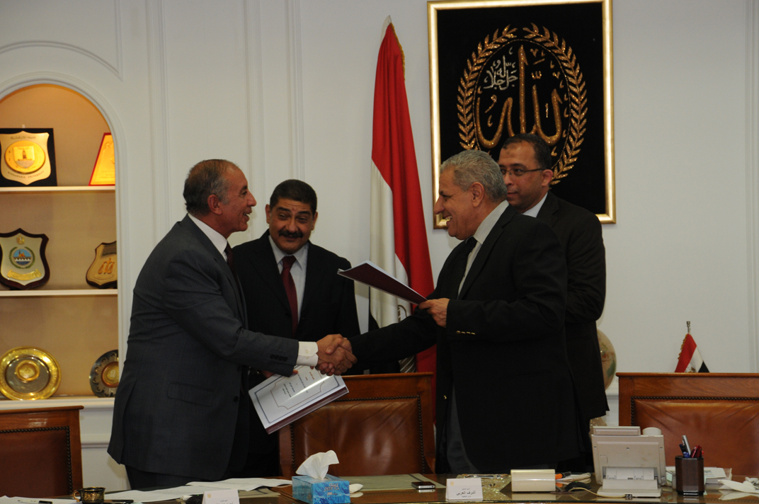 وزير الاسكان