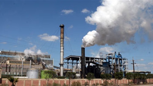 70 منشأة تخضع لآليات الإلتزام البيئى واتخاذ الإجراءات القانونية ضد 33 مصنع مخالف بالقاهرة والقليوبية