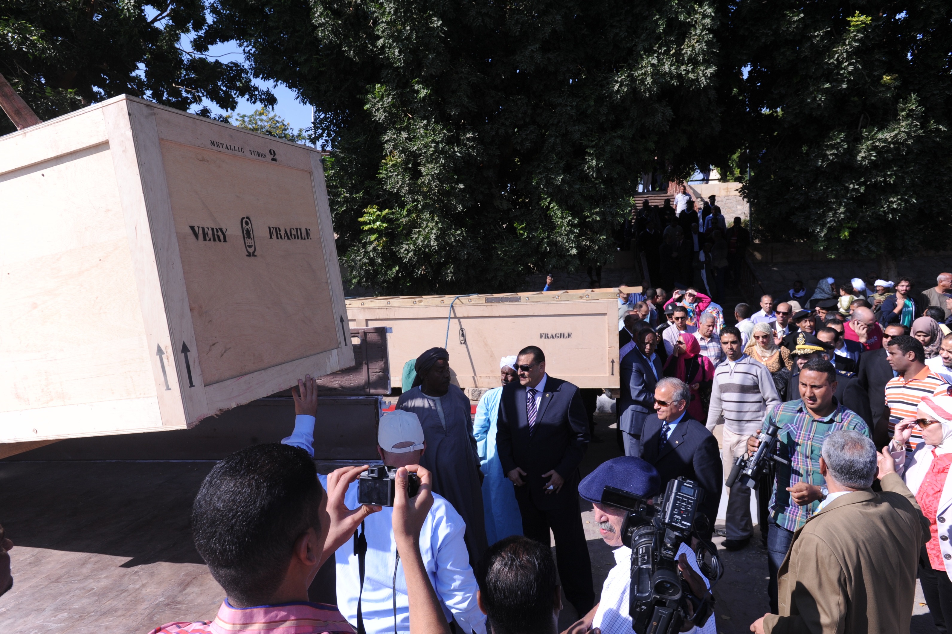 سويسرا تتبرع بنموذج مصغر لمقبرة “توت عنخ آمون” للأقصر