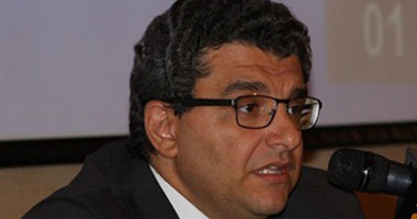 سفير مصر في موسكو يناقش مع مدير الوكالة الفيدرالية للسياحة تطوير التعاون السياحي بين البلدين