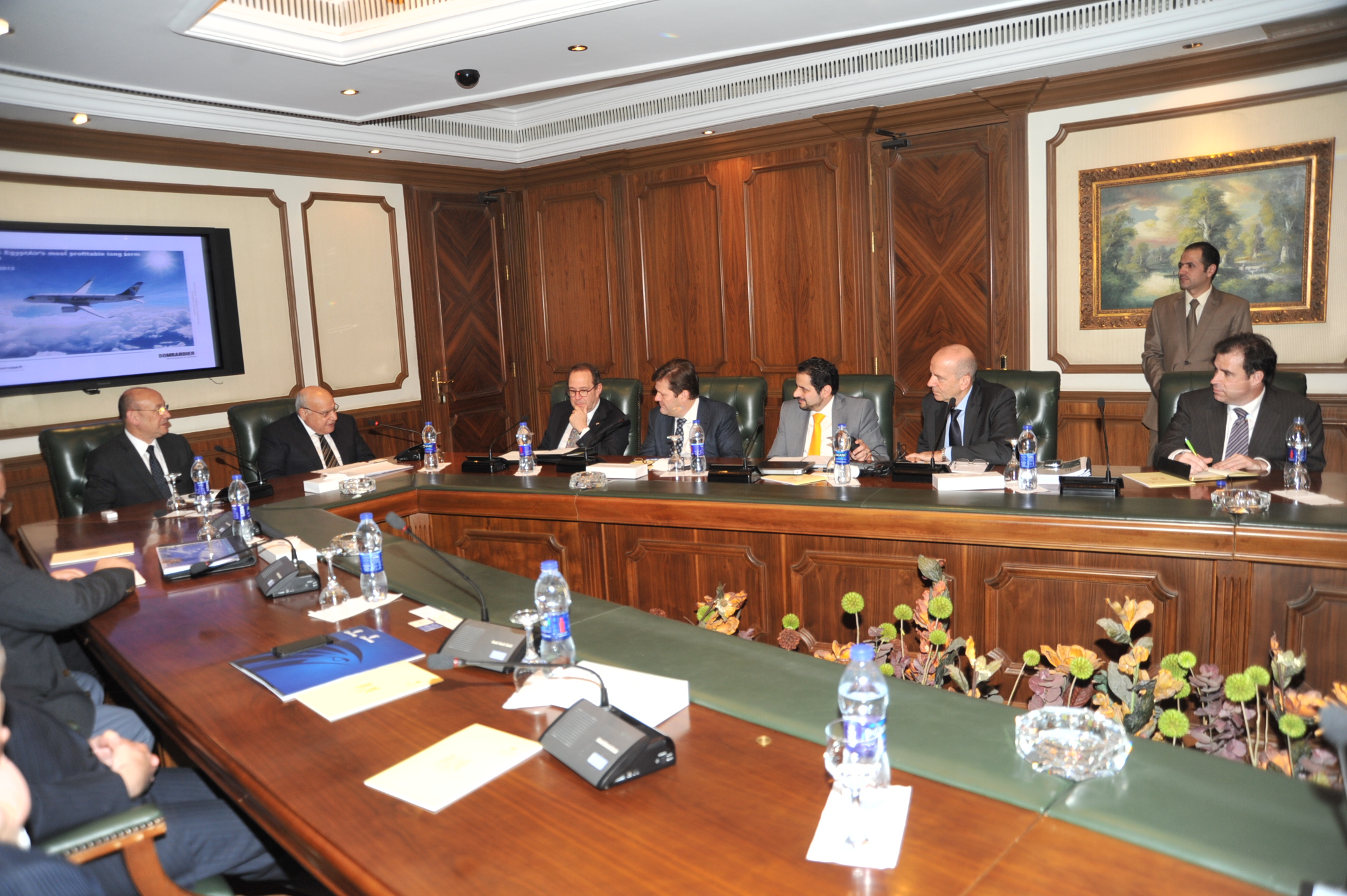 وزيرا النقل والطيران يجتمعان بكبرى الشركات الكندية المصنعة لمعدات النقل والطائرات