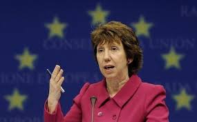 آشتون: تأييد الدستور يؤكد دعم الشعب للديموقراطية