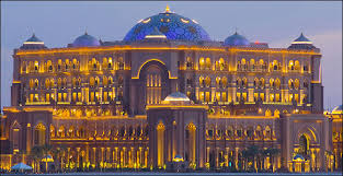 ارتفاع عدد نزلاء قصر الإمارات إلى 150 ألفاً في 2013