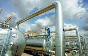 الهند قد تخفض واردات النفط الإيراني 15% في 2014