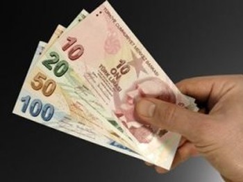 التضخم بتركيا يفوق التوقعات ويصل إلى 7.4% في 2013