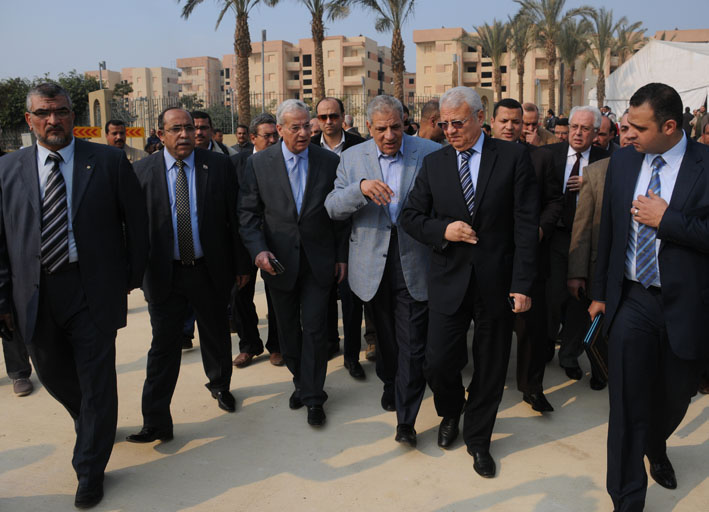 وزير الإسكان و5 وزراء ومحافظ الجيزة يتفقدون حديقة 30 يونيو بأرض مطار إمبابة قبل الافتتاح