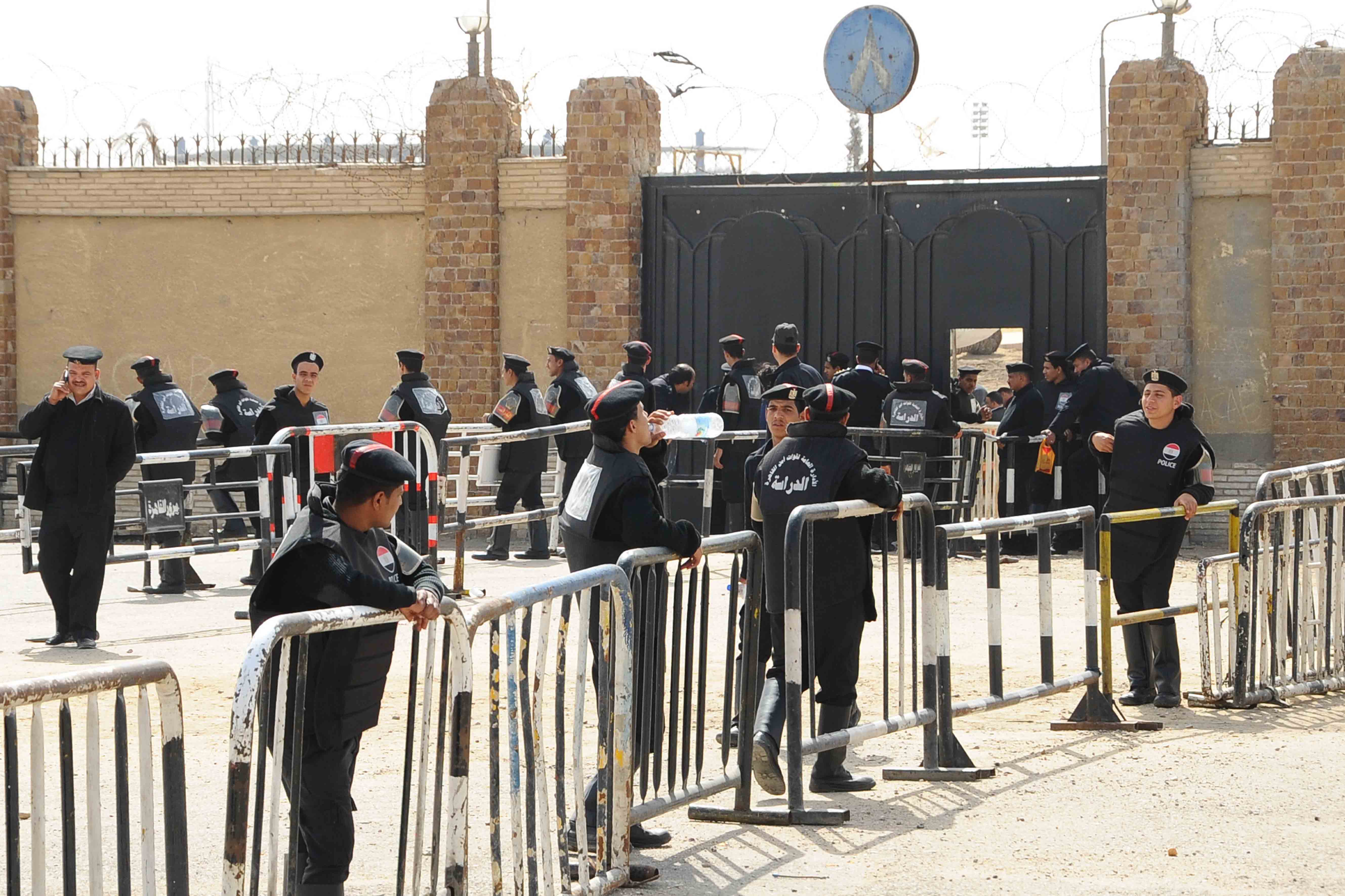 اكاديمية الشرطة من الخارج.. محاكمة مرسى واخرين فى قضية التخابر