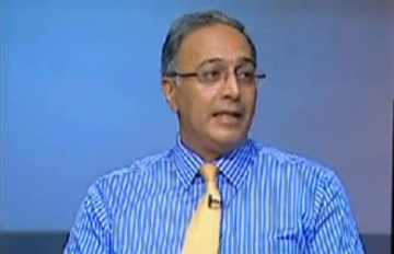 استاذ اجتماع سياسي : كان على “مرسى” قبول الانتخابات المبكرة.. ومصر تحتاج 4 سنوات للإستقرار