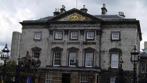 بريطانيا تسمح لاسكتلندا بإصدار سندات للمرة الأولى