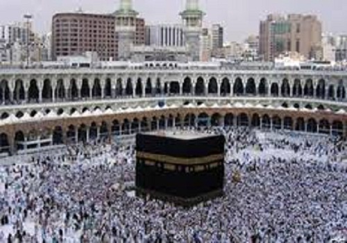 “الحج” تقر ضوابط صارمة لنقل المعتمرين بين المدن