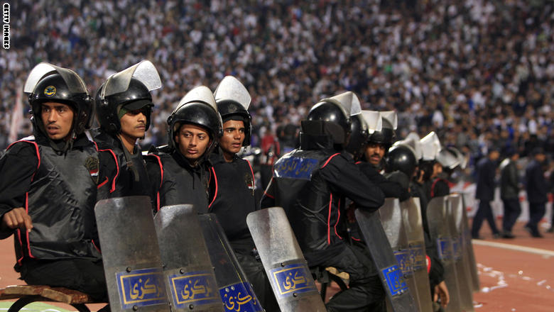 السوبر الأفريقي على ملعب القاهرة بـ10 ألاف متفرج