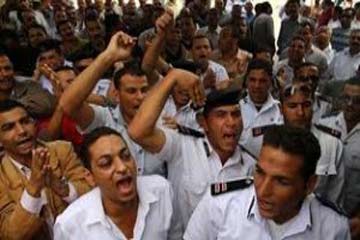 وقفات احتجاجية لامناء الشرطة بعدد من المحافظات لتحسين أوضاعهم