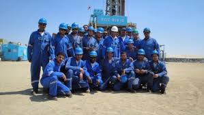 عمال شركة الحفر المصرية يعلقون إضرابهم عن العمل