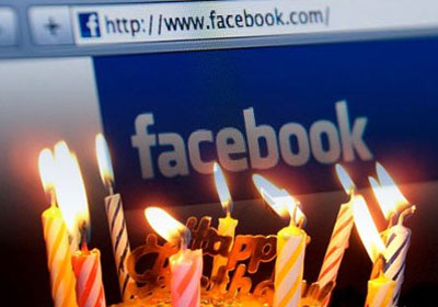 10 سنوات فيسبوك.. أكثر موقع لا غنى عنه و”لا اجتماعي”