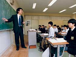 التعليم تنظم ورشتى عمل للاستفادة من طرق التعليم باليابان