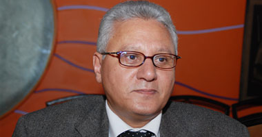 جدل حول قرار العليا بشأن بدء تسجيل الوافدين فى الشهر العقارى