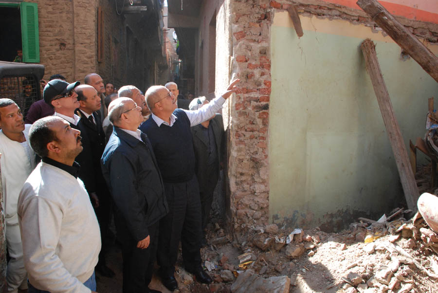 محافظ الجيزة: صرف 26 ألف جنيه إعانات عاجلة للمصابين والمتوفين والاسر المتضررة من انهيار منزل اوسيم