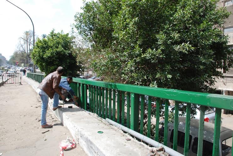 “الجيزة” تنتهي من إصلاح سور كوبرى الجامعة ..والمرور يسير بشكل طبيعى