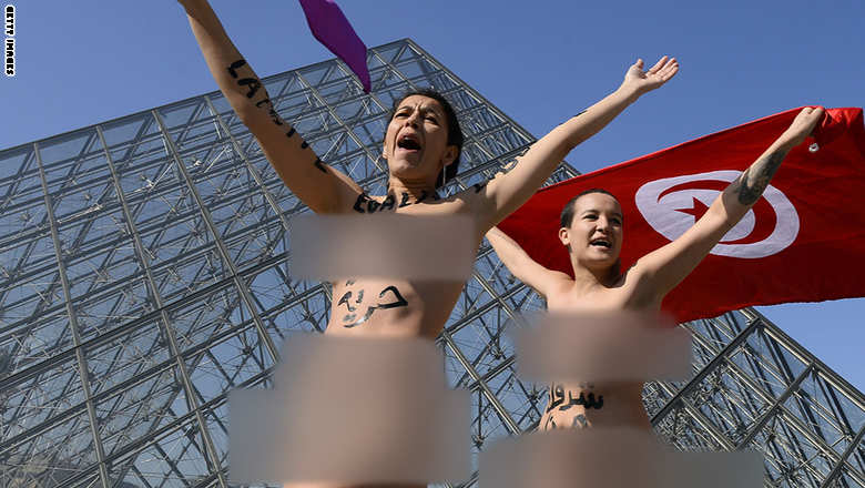 التونسية أمينة رفقة إيرانية ومصرية.. عاريات تماما هذه المرة