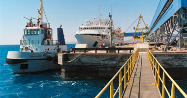 إغلاق ميناء سفاجا البحري أمام حركة الملاحة لسوء الأحوال الجوية