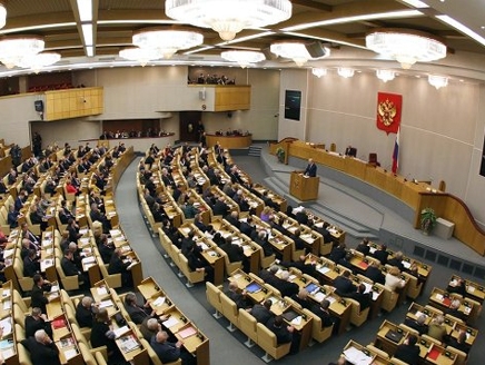 البرلمان الروسي يفوض بوتين بغزو أوكرانيا وقوات تسيطر على القرم