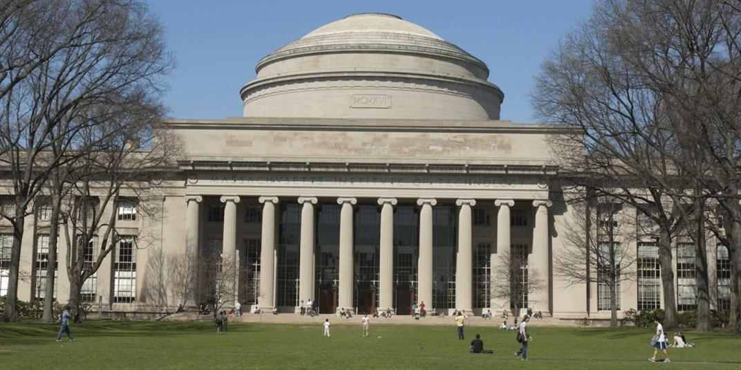 تقرير: “هارفرد” تتصدر قائمة أفضل الجامعات سمعة في العالم مع غياب تام للجامعات العربية