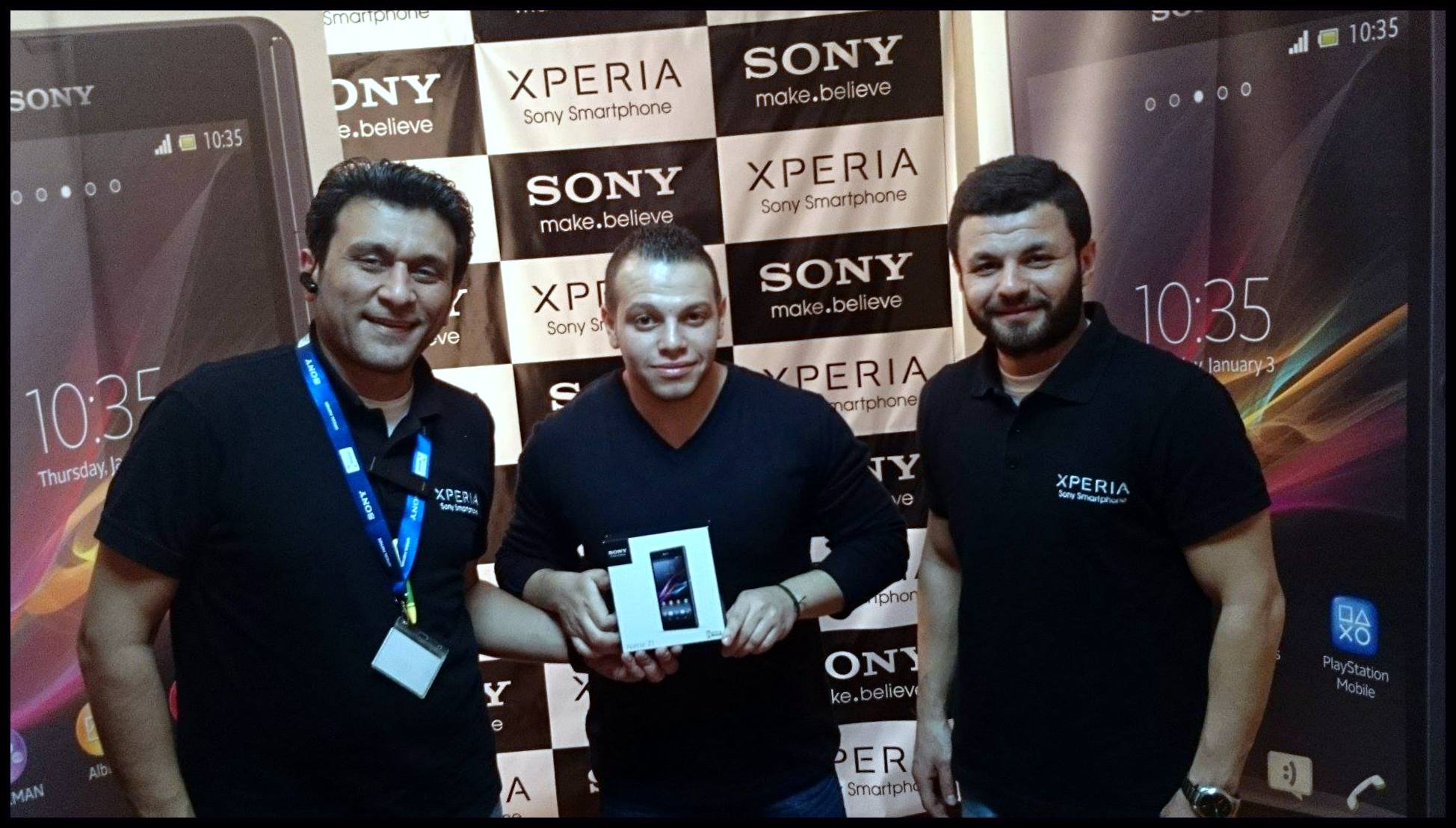 سونى موبايل مصر تهدى متسابق عبر الفيسبوك هاتف XPERIA Z1 الذكي