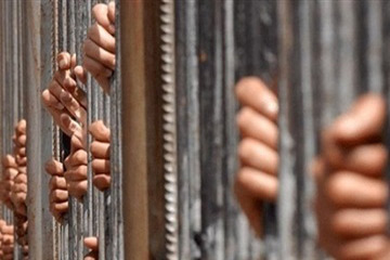 النيابة العسكرية تحبس 64 شخصا لدخول ليبيا بطريقة غير شرعية