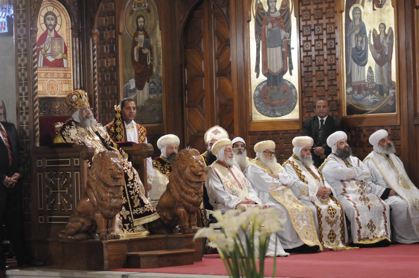 احتفالات القداس بالكتدرائية