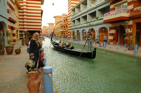 إيطاليا تعرض جزءاً من تاريخها العريق للبيع عبر الانترنت لخفض ديونها فهل من مشترٍ؟