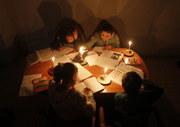 مصر تكافح أزمة الطاقة بحظر أجهزة التكييف فائقة التبريد