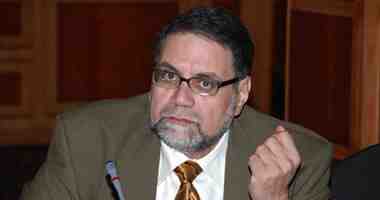 “نوح”: الامن لا يتعارض مع القانون ومطلوب من السيسى حماية الإخوان من احكام القضاء