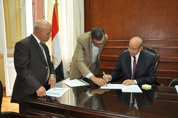 محافظ الجيزة يعتمد نتيجة الإبتدائية بنسبة نجاح 89%