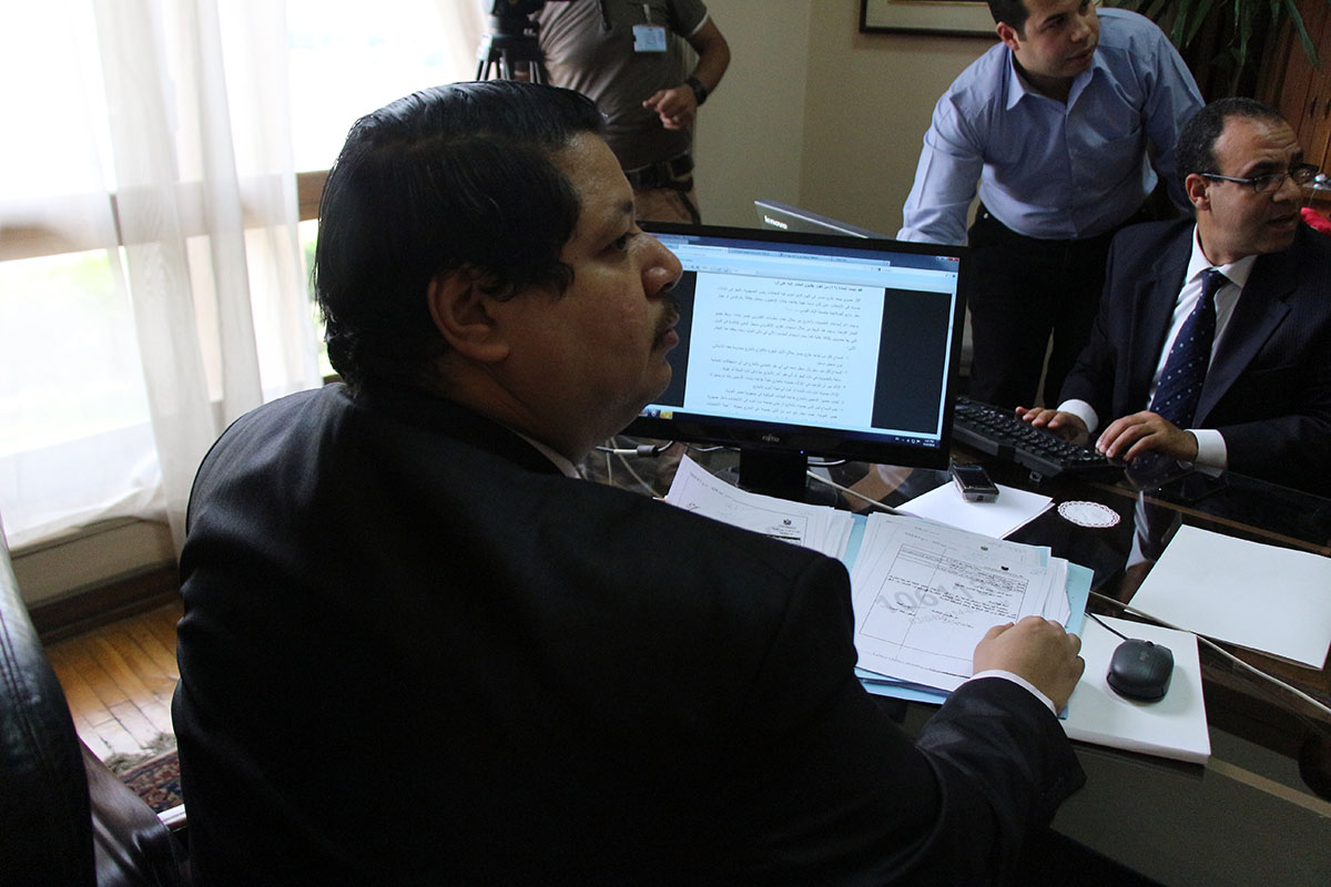 غرفة عمليات وزارة الخارجية اثناء تصويت المصريين بالخارج